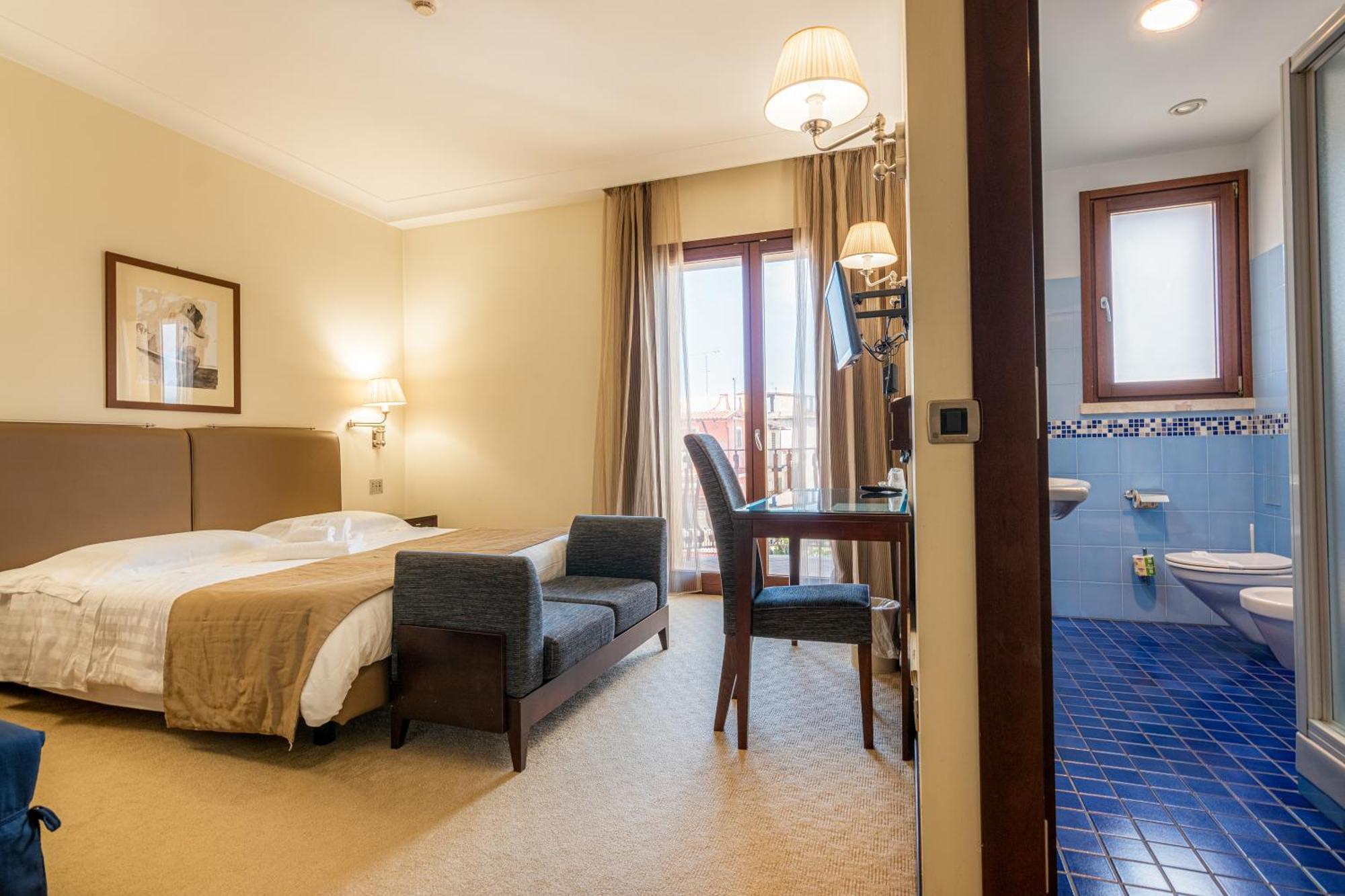 Hotel Cala Del Porto Vibo Valentia Marina Esterno foto