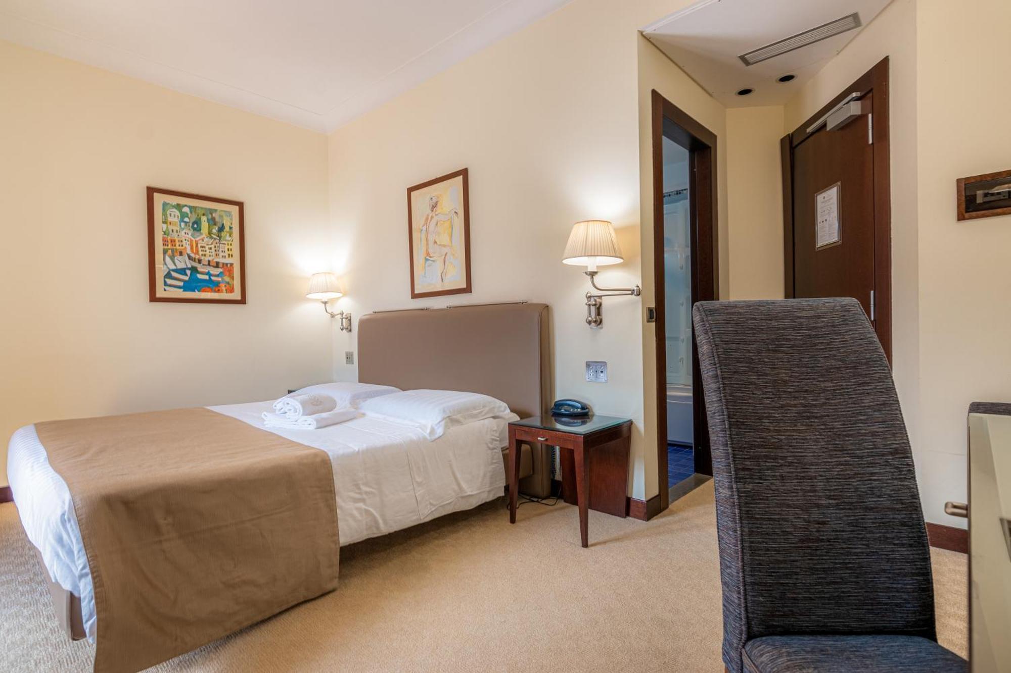 Hotel Cala Del Porto Vibo Valentia Marina Esterno foto