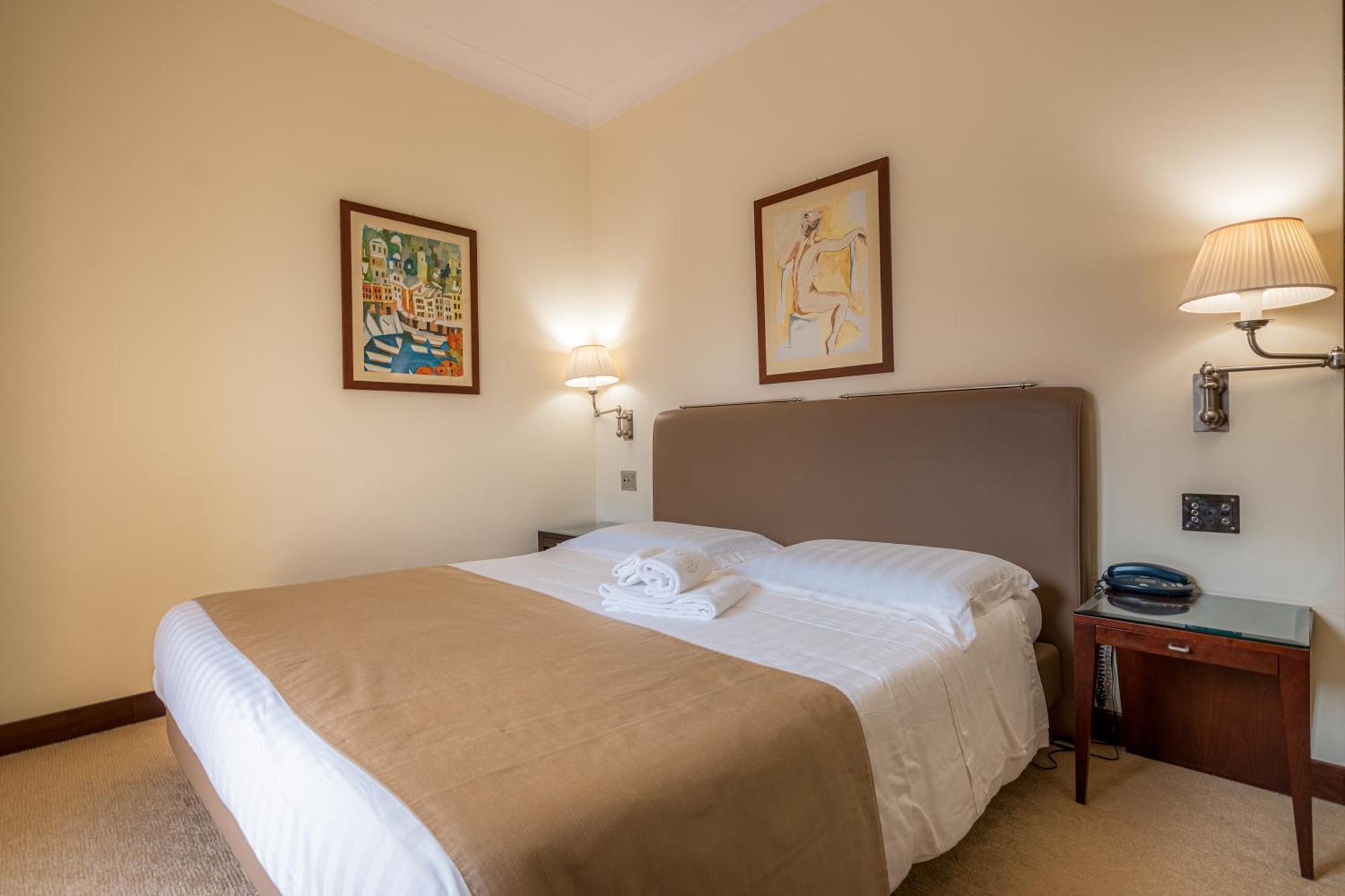 Hotel Cala Del Porto Vibo Valentia Marina Esterno foto