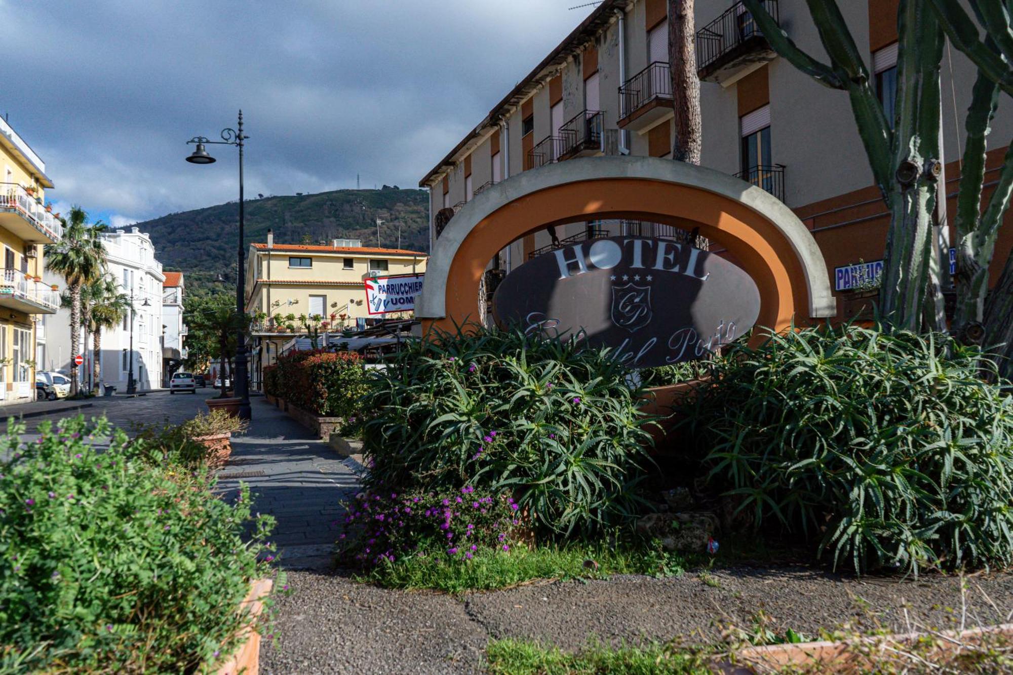Hotel Cala Del Porto Vibo Valentia Marina Esterno foto
