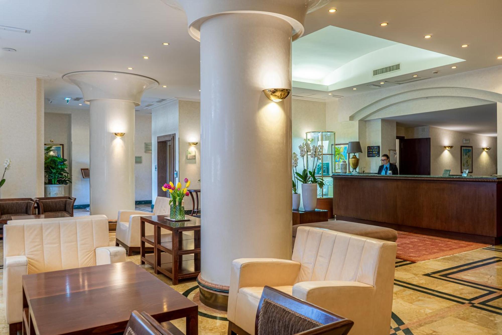 Hotel Cala Del Porto Vibo Valentia Marina Esterno foto